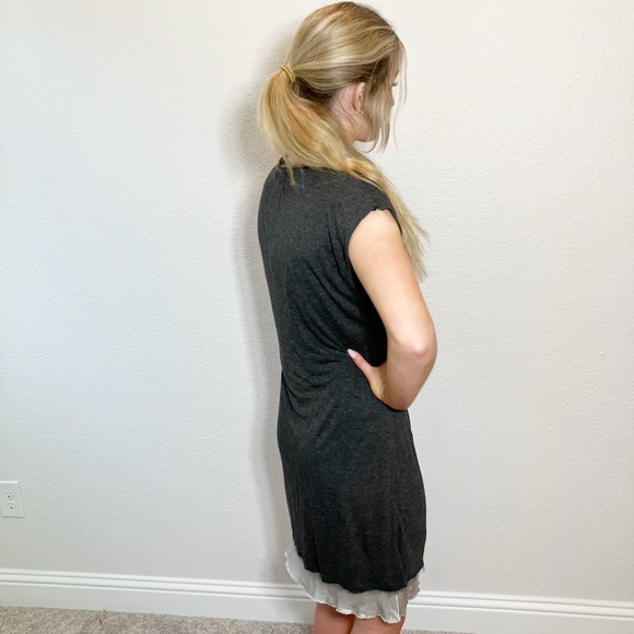 🔥MOVING SALE🔥 Anthropologie Dolan gray jersey dress twist shoulder Medium - Picture 9 of 11